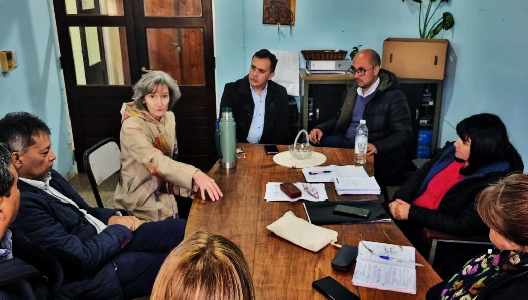 EDUCACIÓN ACOMPAÑA  A LAS ESCUELAS SECUNDARIAS DE LA REGIONAL 10 PARA FORTALECER LA CONVIVENCIA ESCOLAR
