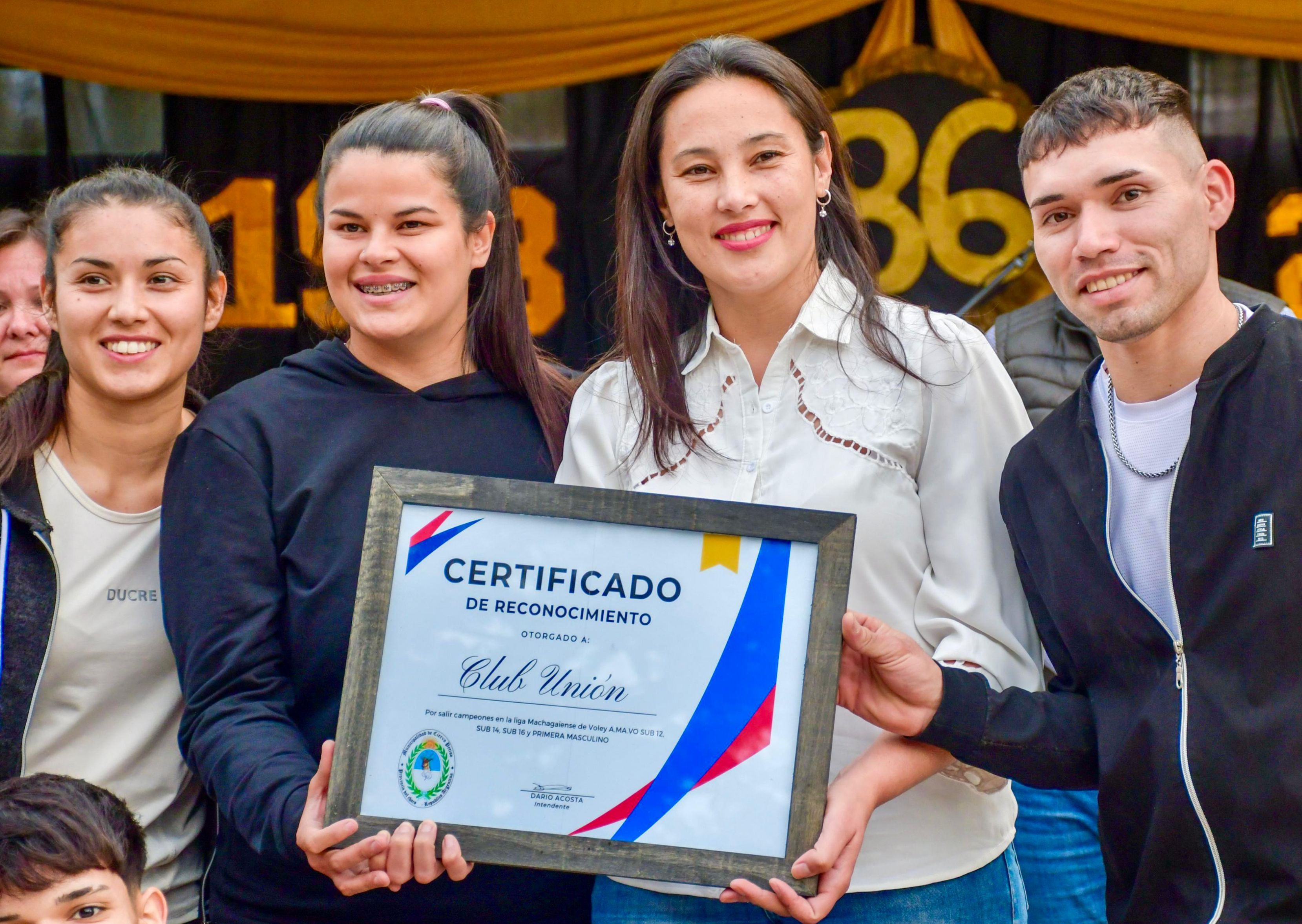EL GOBIERNO PROVINCIAL ACOMPAÑÓ EL ANIVERSARIO 86 DE CIERVO PETISO