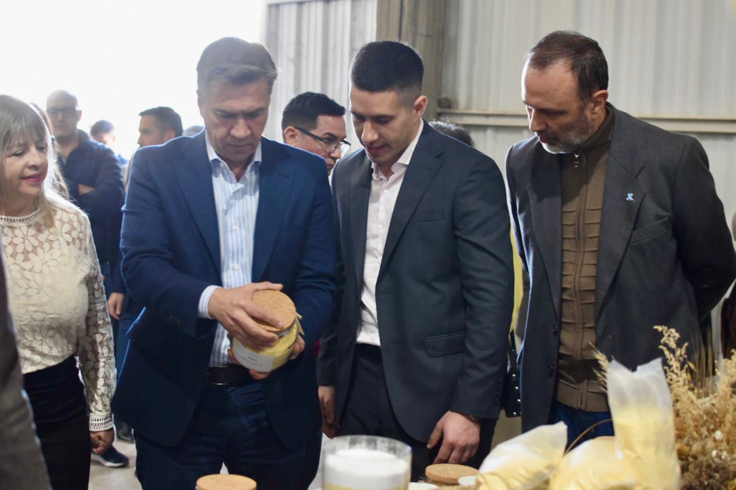 DÍA DE LA INDUSTRIA: ZDERO INAUGURÓ LA AMPLIACIÓN DE LA PLANTA DE OVNI Y ENTREGÓ PROMOCIONES INDUSTRIALES