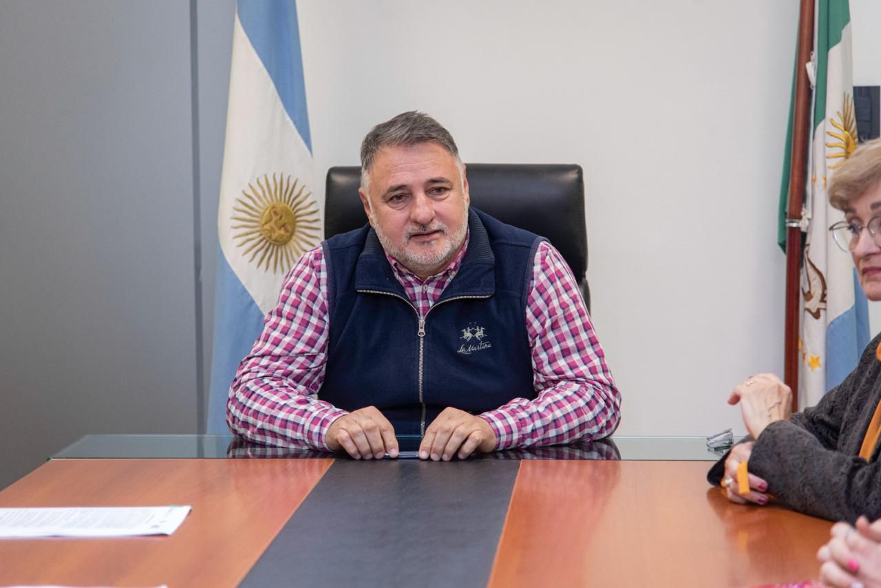 ALUMNOS DE LA UNNE SERÁN PASANTES EN LA DIRECCIÓN DE CATASTRO DE LA PROVINCIA
