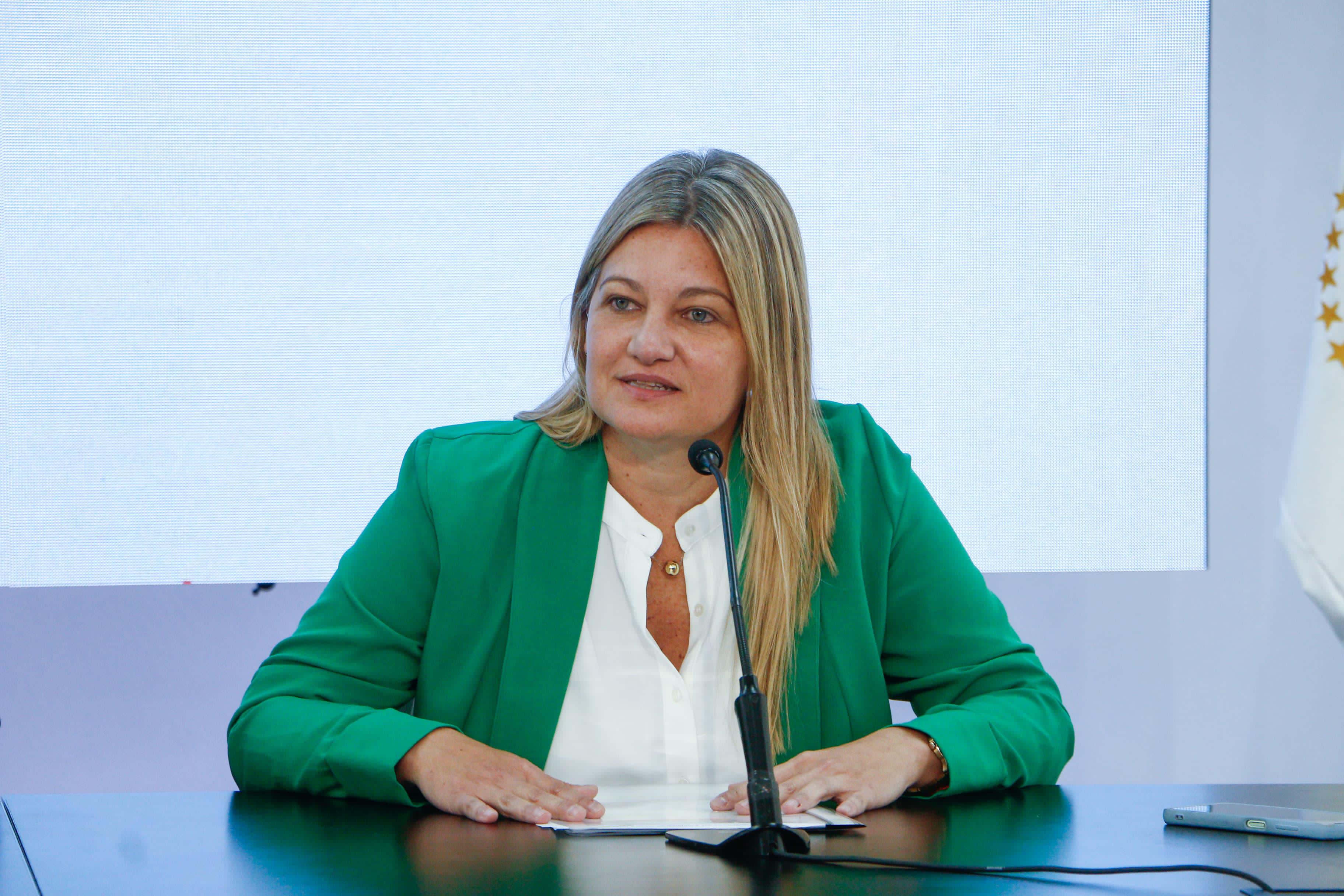 LA PROVINCIA RECIBIÓ NUEVOS DISPOSITIVOS DUALES DE VIGILANCIA ELECTRÓNICA ANTE CASOS DE VIOLENCIA DE GÉNERO