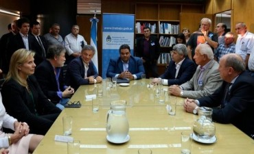 Se firmó el primer acuerdo laboral luego de los anuncios de Mauricio Macri