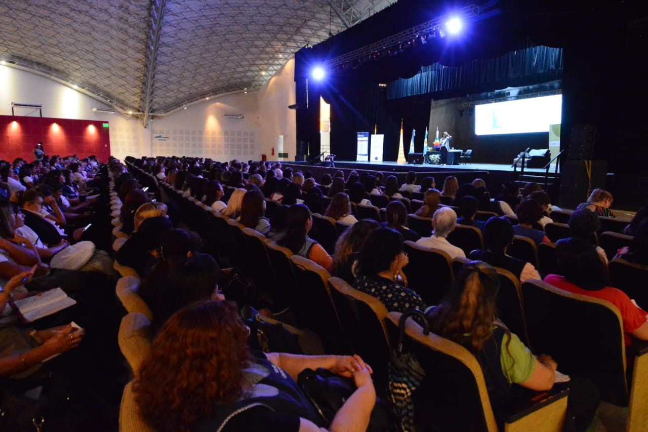 RED APRENDE: CAPACITACIÓN DOCENTE QUE ESTÁ SENTANDO LAS BASES PARA ALFABETIZACIÓN INICIAL EN LAS AULAS