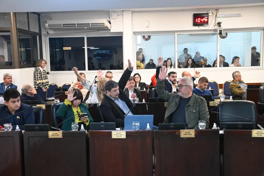 LA LEGISLATURA CHAQUEÑA CONCRETÓ SU 15ª SESIÓN ORDINARIA