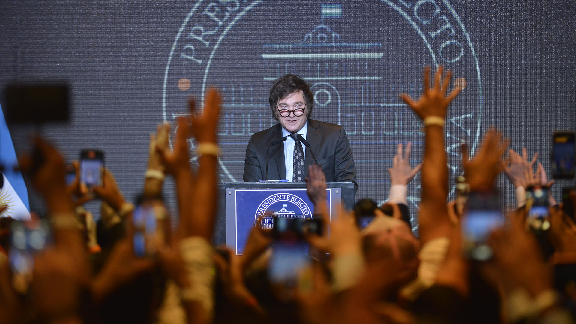 Contundente triunfo de Javier Milei: será el próximo presidente de la Argentina.