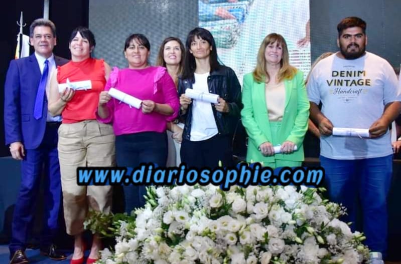 Inés Ortega recibió su Certificado como Intendente Municipal | 2023.