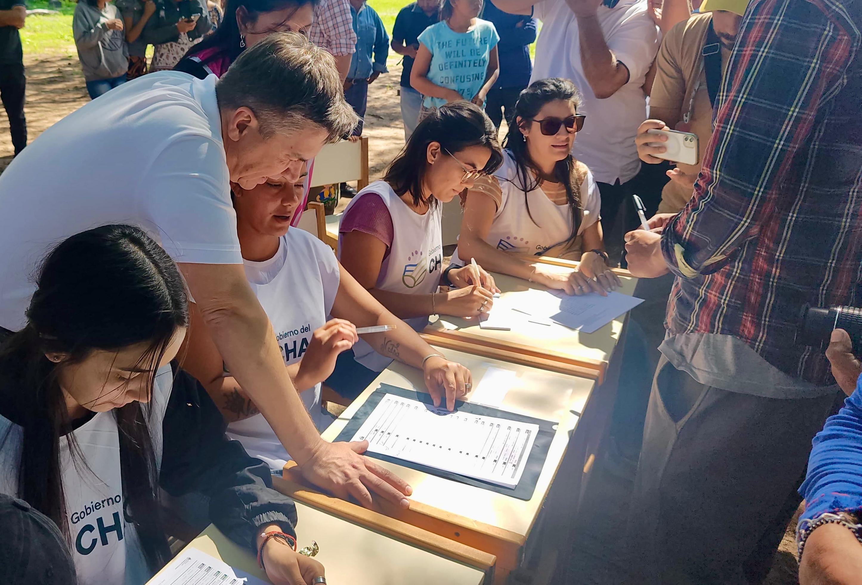 PARAJE RÍO MUERTO CRUZ-EL ESPINILLO: EL GOBERNADOR ZDERO ACOMPAÑÓ EL 2DO. DÍA DEL OPERATIVO 125 EN EL IMPENETRABLE