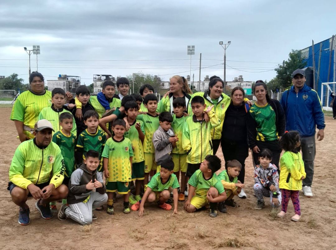RESISTENCIA JUEGA: EXITOSO ENCUENTRO DE FÚTBOL INFANTIL EN EL CLUB UPCP