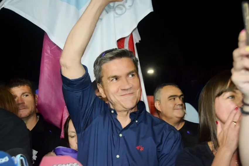 ZDERO ES UNO DE LOS CINCO GOBERNADORES CON MEJOR IMAGEN POSITIVA DEL PAÍS SEGÚN CONSULTORA CB