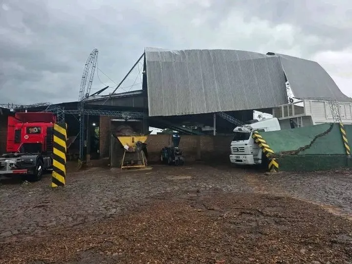 FEROZ TEMPORAL EN EL NORTE DE MISIONES, EL SUR DE BRASIL Y PARAGUAY: LLUVAS Y DESTROZOS