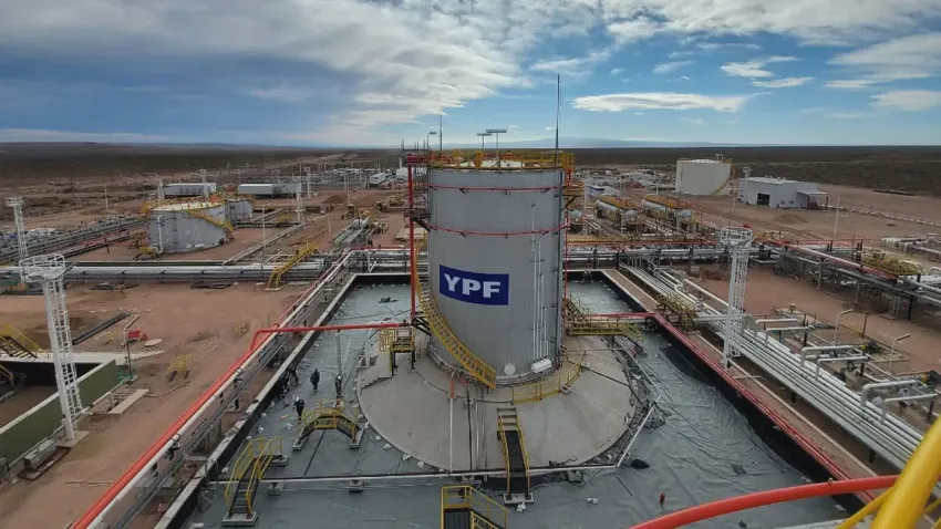 YPF GANÓ US$ 1.357 MILLONES EN EL TERCER TRIMESTRE GRACIAS AL IMPULSO DE VACA MUERTA