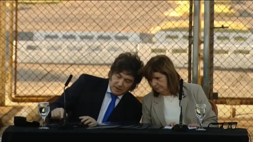 EL GOBIERNO BUSCARÁ QUE LA REFORMA LABORAL SE TRATE PRIMERO EN EL SENADO