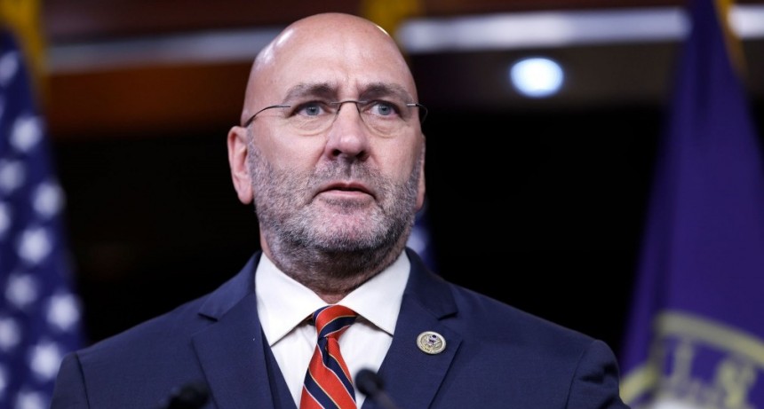 CLAY HIGGINS, EL ÚNICO VOTO EN CONTRA DE LA LEY QUE EXIGE PUBLICAR LOS ARCHIVOS DE EPSTEIN: QUIÉN ES Y POR QUÉ SE OPONE