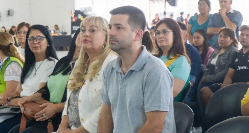 EL INTENDENTE CIPOLINI PARTICIPÓ DEL SEGUNDO ENCUENTRO DE ARTE Y CULTURA INDÍGENA