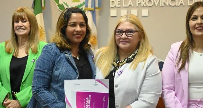 EGRESARON MÁS DE 100 