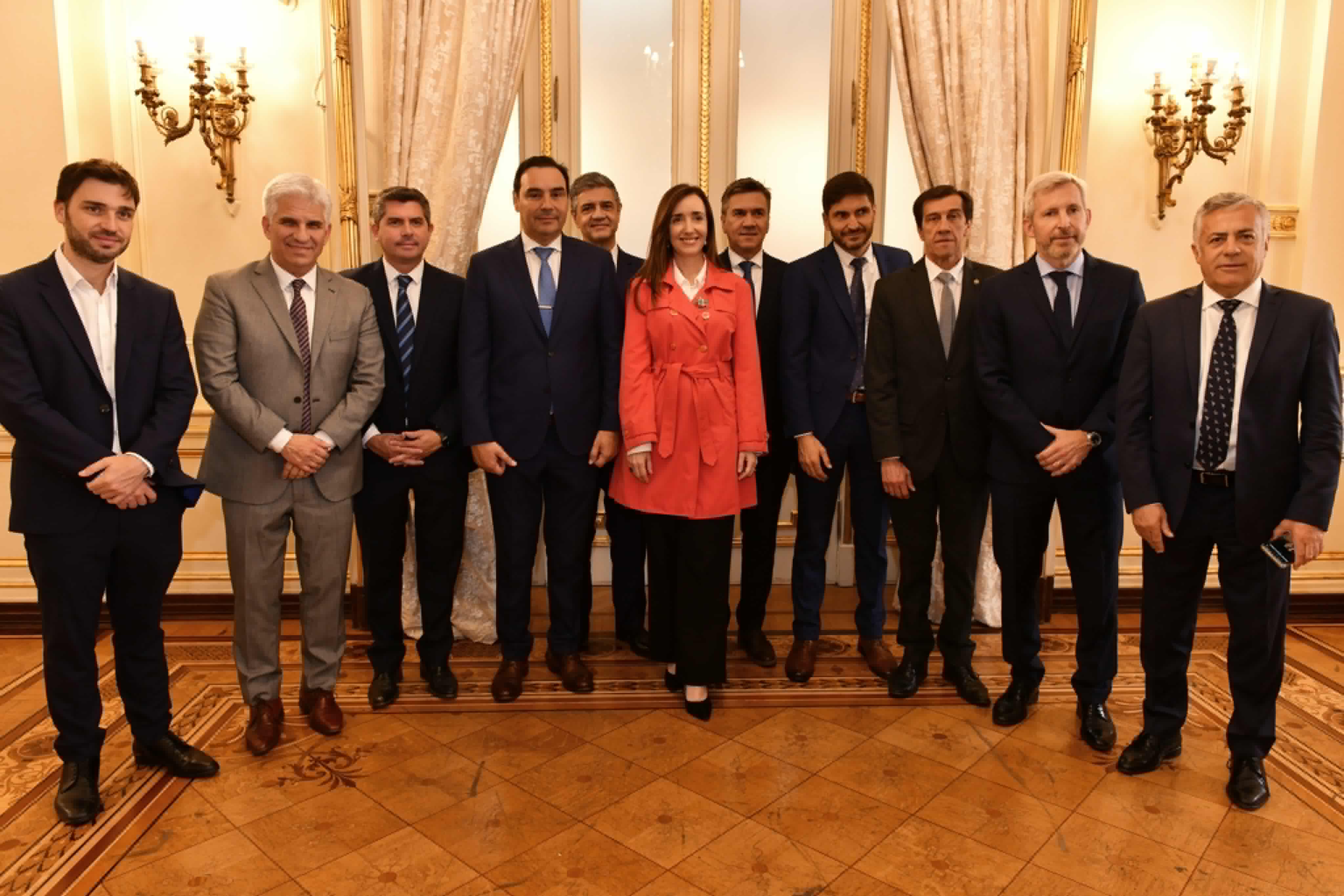 ZDERO EN LA CUMBRE DE GOBERNADORES CON MILEI