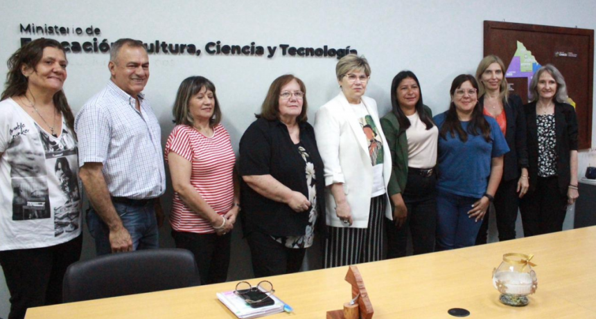 NAIDENOFF CELEBRÓ LA NUEVA NOMINACIÓN MUNDIAL DE GLORIA CISNEROS, EJEMPLO DE VOCACIÓN Y COMPROMISO EDUCATIVO
