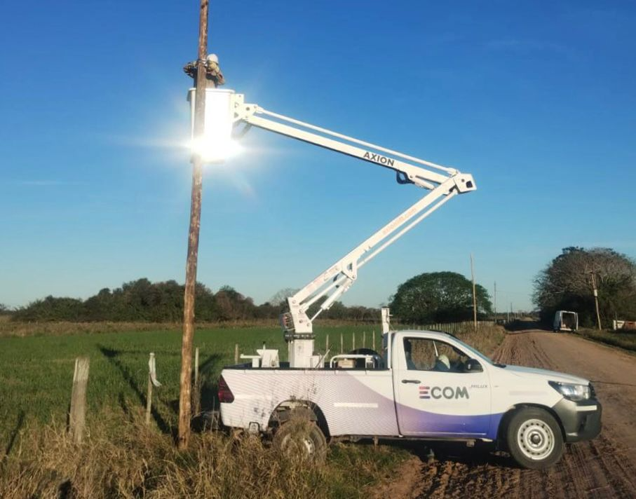 ECOM CHACO REPARA EL TENDIDO DE FIBRA ÓPTICA EN LOCALIDADES DEL NORTE CHAQUEÑO