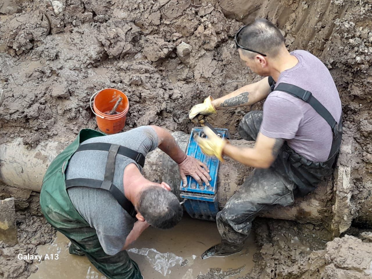 AMBIENTE SANO: SAMEEP CONTINÚA EJECUTANDO ACCIONES DEL PROGRAMA “REHABILITACIÓN DEL SISTEMA CLOACAL” EN SÁENZ PEÑA