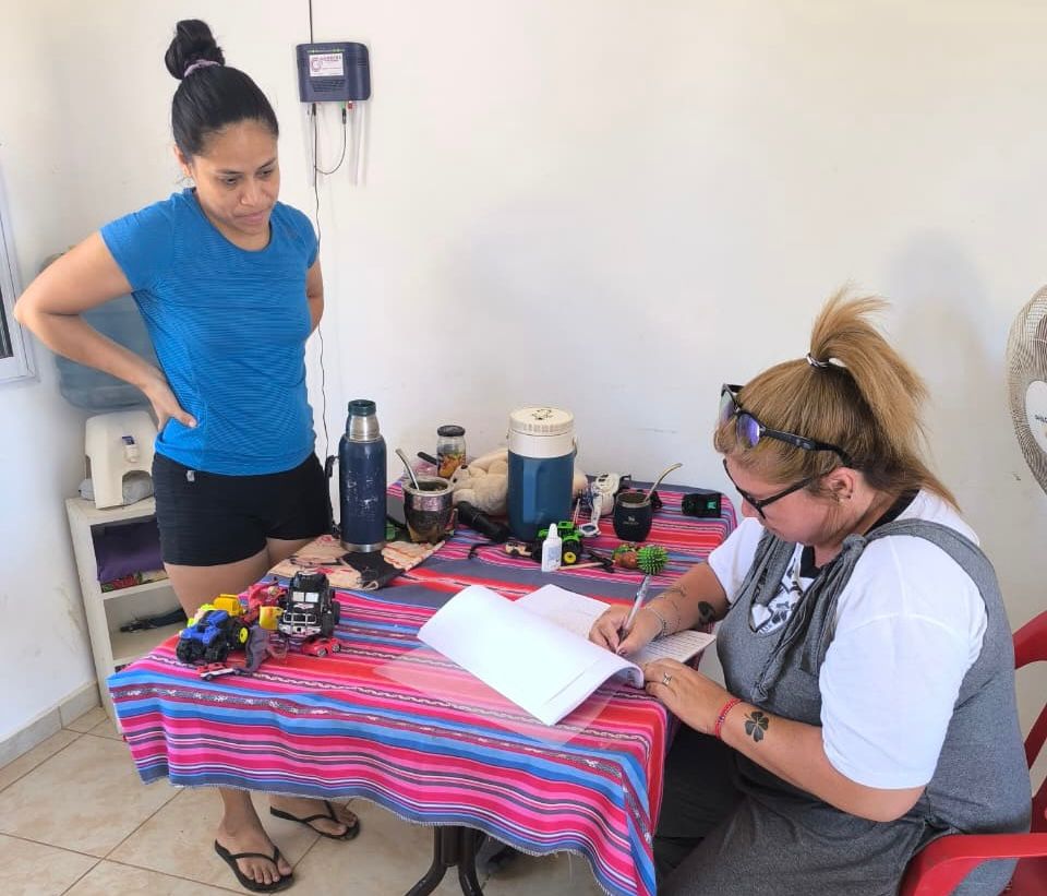 EL INSTITUTO DE VIVIENDA REALIZ&Oacute; UN RELEVAMIENTO Y ACOMPA&Ntilde;AMIENTO SOCIAL A FAMILIAS ADJUDICATARIAS EN EL SAUZALITO