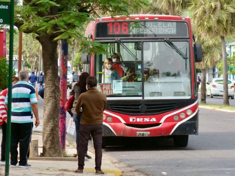 FUERTE RESPALDO DEL GOBIERNO PROVINCIAL AL TRANSPORTE PÚBLICO PARA GARANTIZAR EL SERVICIO DE COLECTIVOS