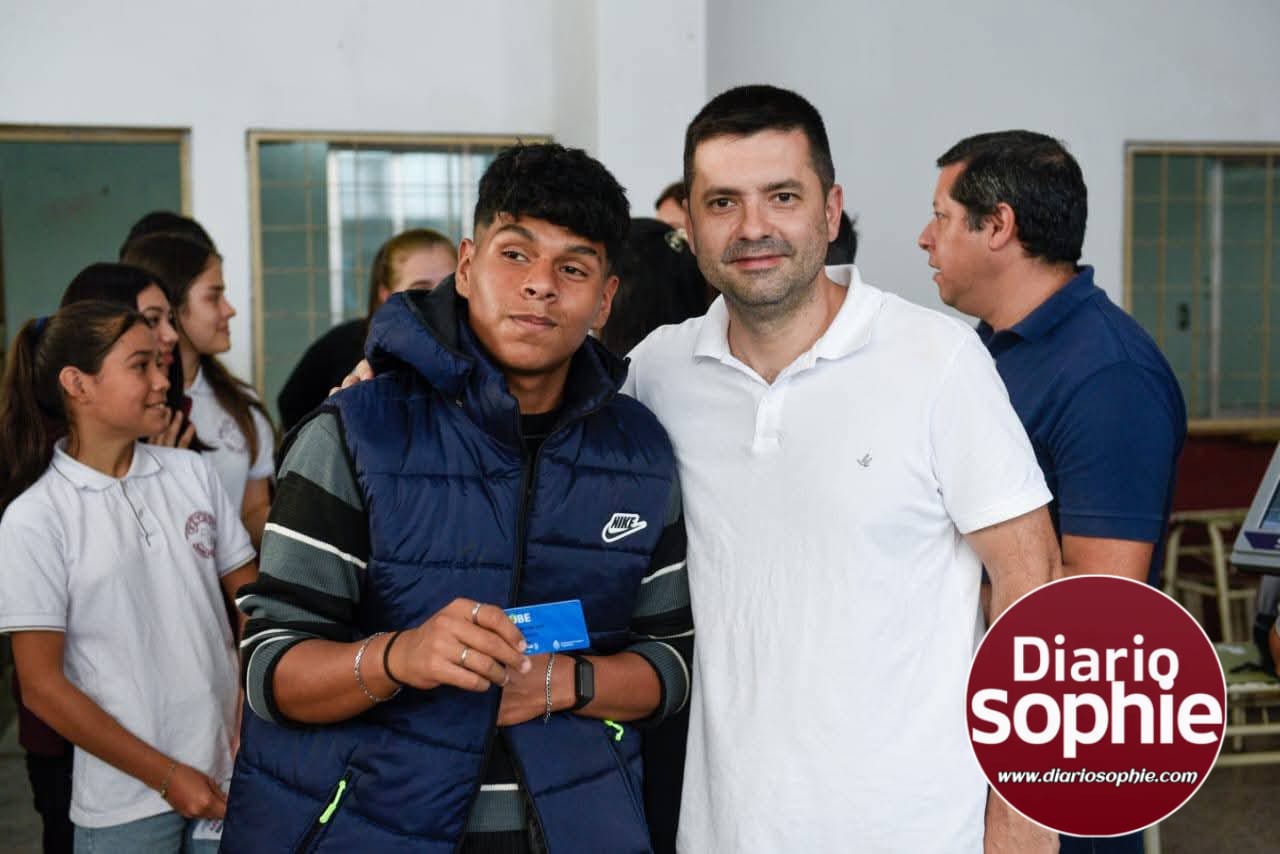 EXITOSO OPERATIVO SUBE ESTUDIANTIL EN SÁENZ PEÑA