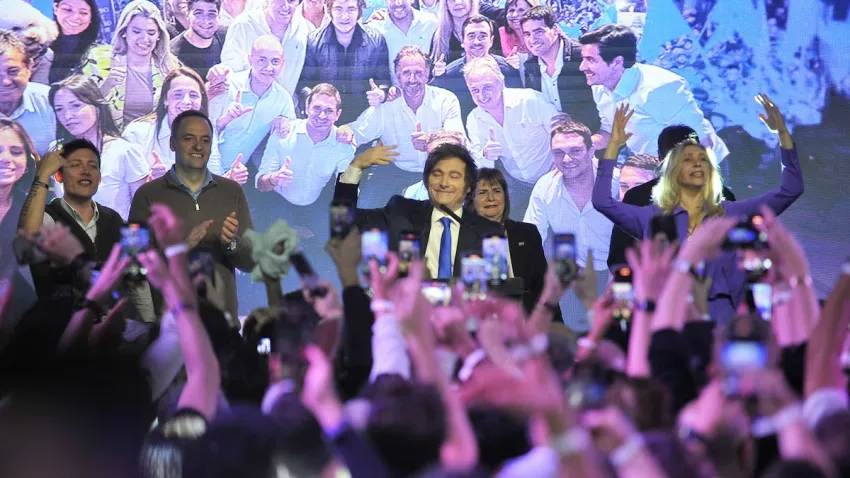 🎤 MILEI CELEBRA EL TRIUNFO: