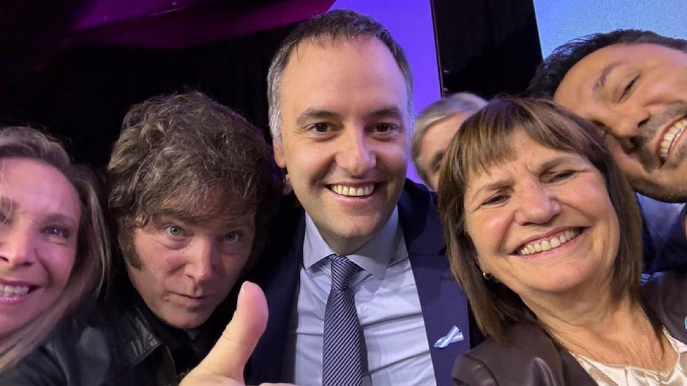 CAMBIOS EN EL GABINETE DE MILEI: SALIDAS CONFIRMADAS Y REEMPLAZOS SUGERIDOS