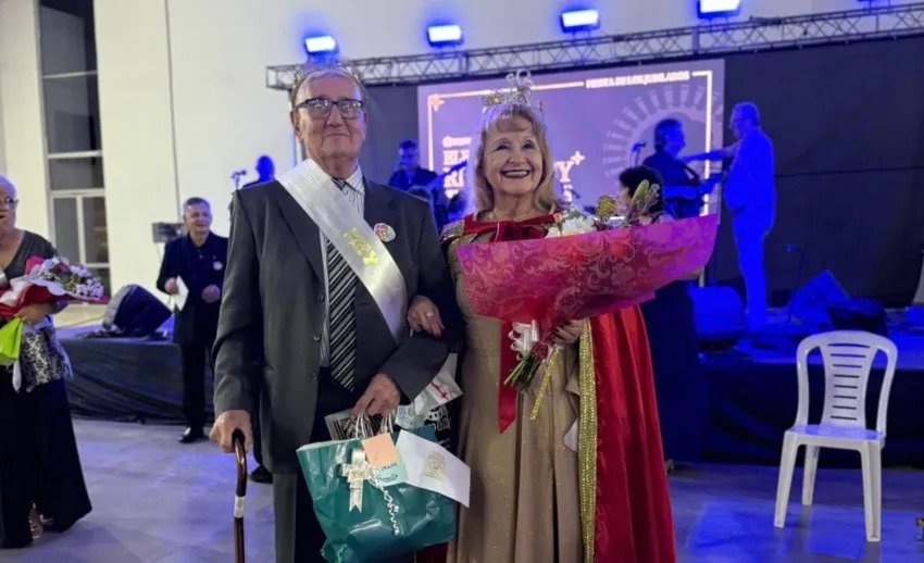 SÁENZ PEÑA CELEBRÓ EL DÍA DEL ADULTO MAYOR CON UNA GRAN FIESTA Y ELECCIÓN DE REYES