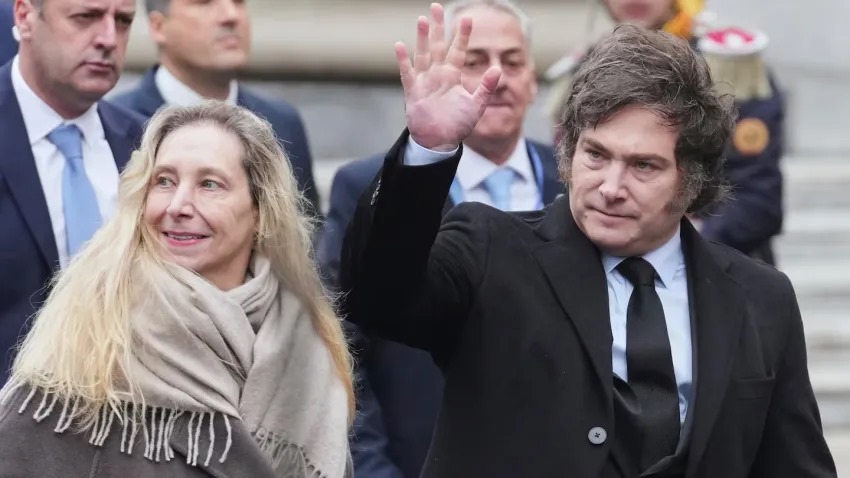 CAUSA $LIBRA: EL FISCAL ORDENÓ PERITAR LOS TELÉFONOS DE JAVIER Y KARINA MILEI