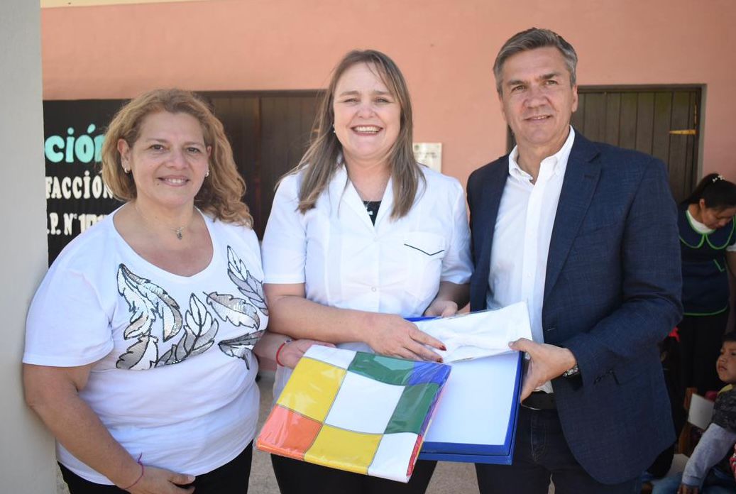 MIRAFLORES: EL GOBERNADOR ZDERO INAUGURÓ LA AMPLIACIÓN Y REFACCIÓN DEL JARDÍN DE INFANTES ANEXO A E.E.P. N°1017