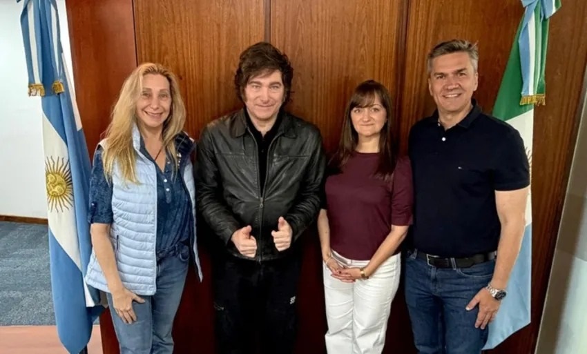 LAS PRIMERAS IMÁGENES DE LA LLEGADA DE JAVIER MILEI A CHACO.