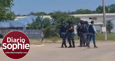LA POLICIALES Y JUDICIALES: DISTURBIOS ENTRE LA POLICÍA Y MANIFESTANTES DE PUEBLOS ORIGINARIOS DEJAN VARIOS HERIDOS.