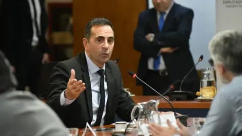 EL GOBIERNO DEFIENDE LA REFORMA LABORAL Y ASEGURA QUE NO ELIMINARÁ INDEMNIZACIONES