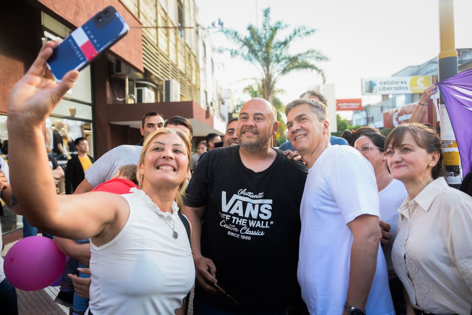 LISTA 503, COLOR VIOLETA: “LA MEJOR MANERA DE CERRAR UNA CAMPAÑA ES CARA A CARA CON LA GENTE”