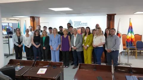 🏛️ LEGISLATURA INICIA CAPACITACIONES CON LA UNIVERSIDAD DE LA CUENCA DEL PLATA