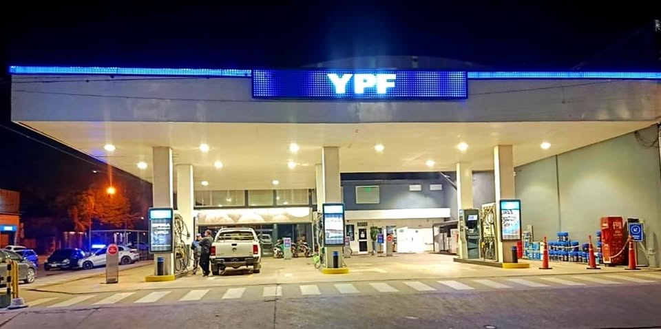 LA NAFTA SÚPER AUMENTÓ UN 32% TRAS LA SALIDA DEL CEPO EN RESISTENCIA