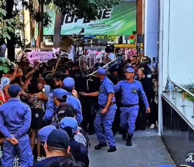 EL COLEGIO DE ABOGADOS EXPRESÓ 