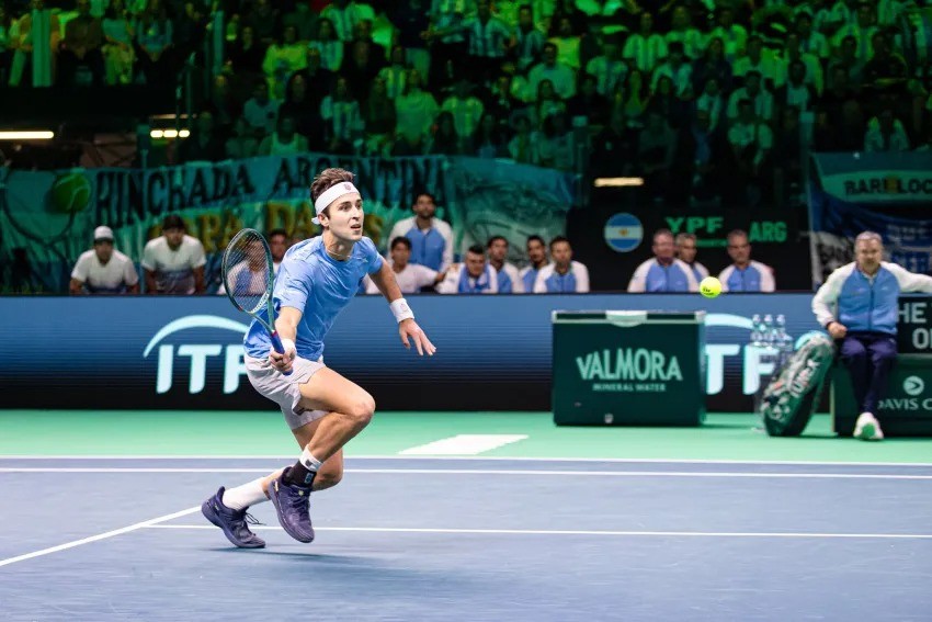 ETCHEVERRY GANÓ UN PARTIDAZO Y ARGENTINA TOMÓ VENTAJA ANTE ALEMANIA EN LA COPA DAVIS