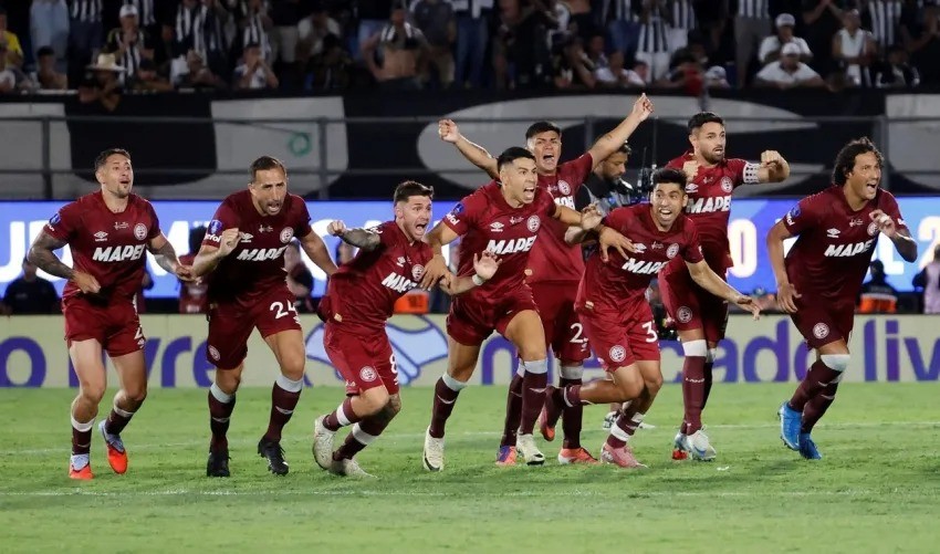 LANÚS SE CONSAGRÓ CAMPEÓN DE LA COPA SUDAMERICANA 2025 AL VENCER A ATLÉTICO MINEIRO EN LOS PENALES