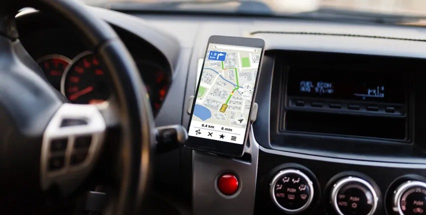 CHOFER DE APLICACIÓN DENUNCIADO POR INTENTO DE INYECCIÓN Y PRIVACIÓN ILEGÍTIMA DE LA LIBERTAD EN RESISTENCIA