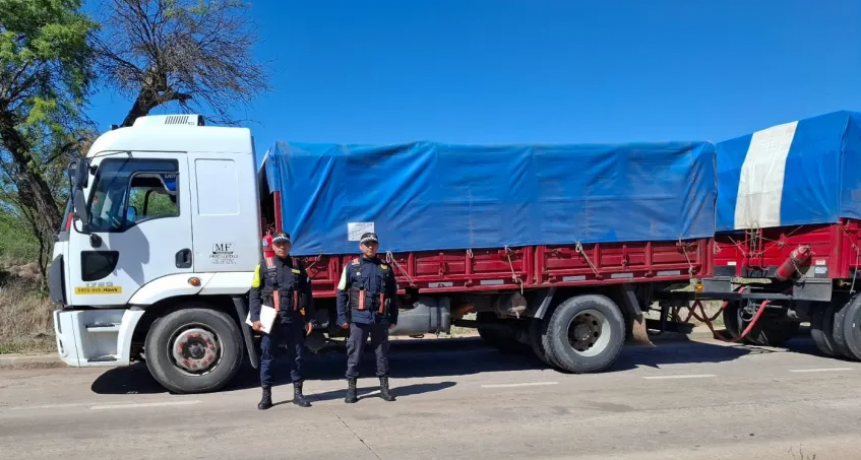 SECUESTRARON UN VEHÍCULO DEL CLAN SOSA MIENTRAS CIRCULABA SOBRE LA RUTA 16