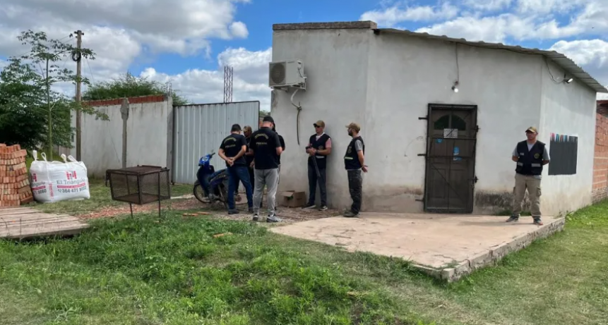 DOS HERMANOS NARCOS CAYERON EN CASTELLI CON 29 KILOS DE DROGA