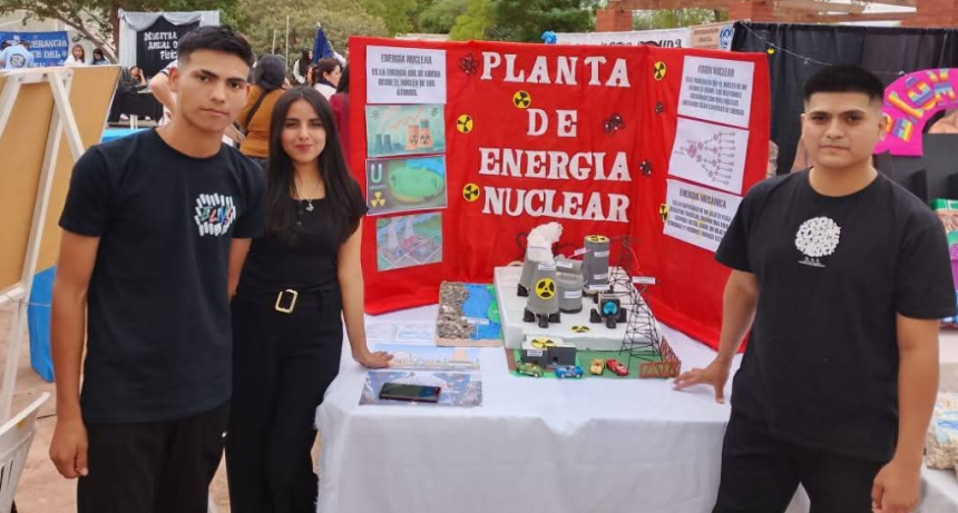 EXCELENTE CONVOCATORIA EN LA EXPO CARRERAS DEL IES TACO POZO 2025