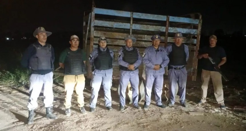 LA POLICÍA RURAL RECUPERA UN TRÁILER ROBADO TRAS UN EXTENSO OPERATIVO EN BAJO HONDO